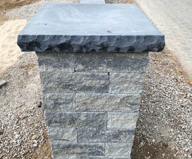 Techo-Bloc Column